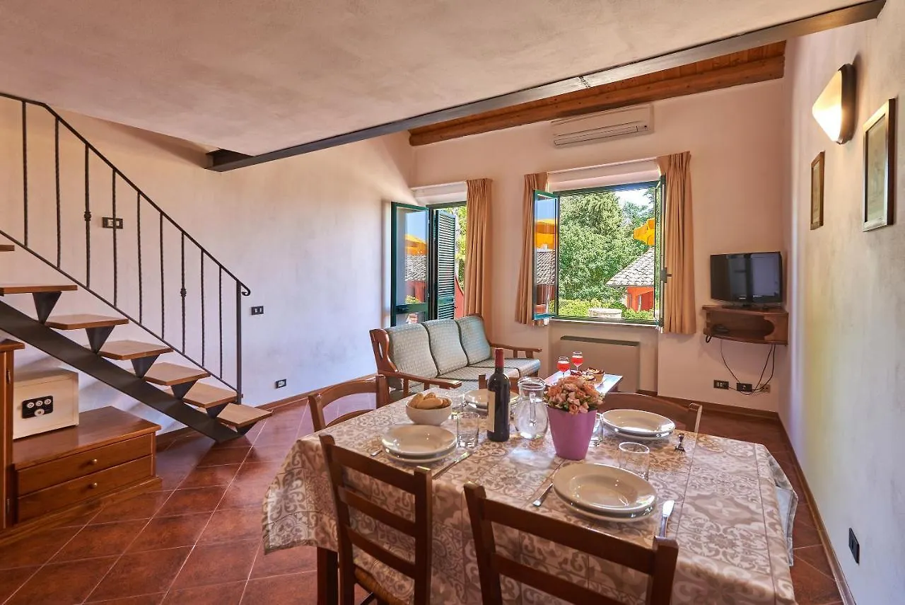 Casanova - Family Apartments Residence San Quirico dʼOrcia