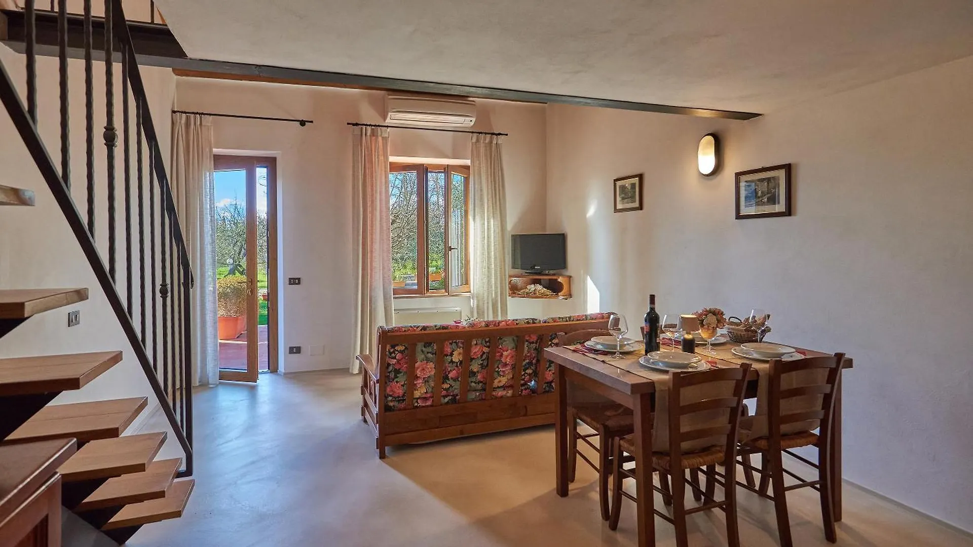 Casanova - Family Apartments Residence San Quirico dʼOrcia