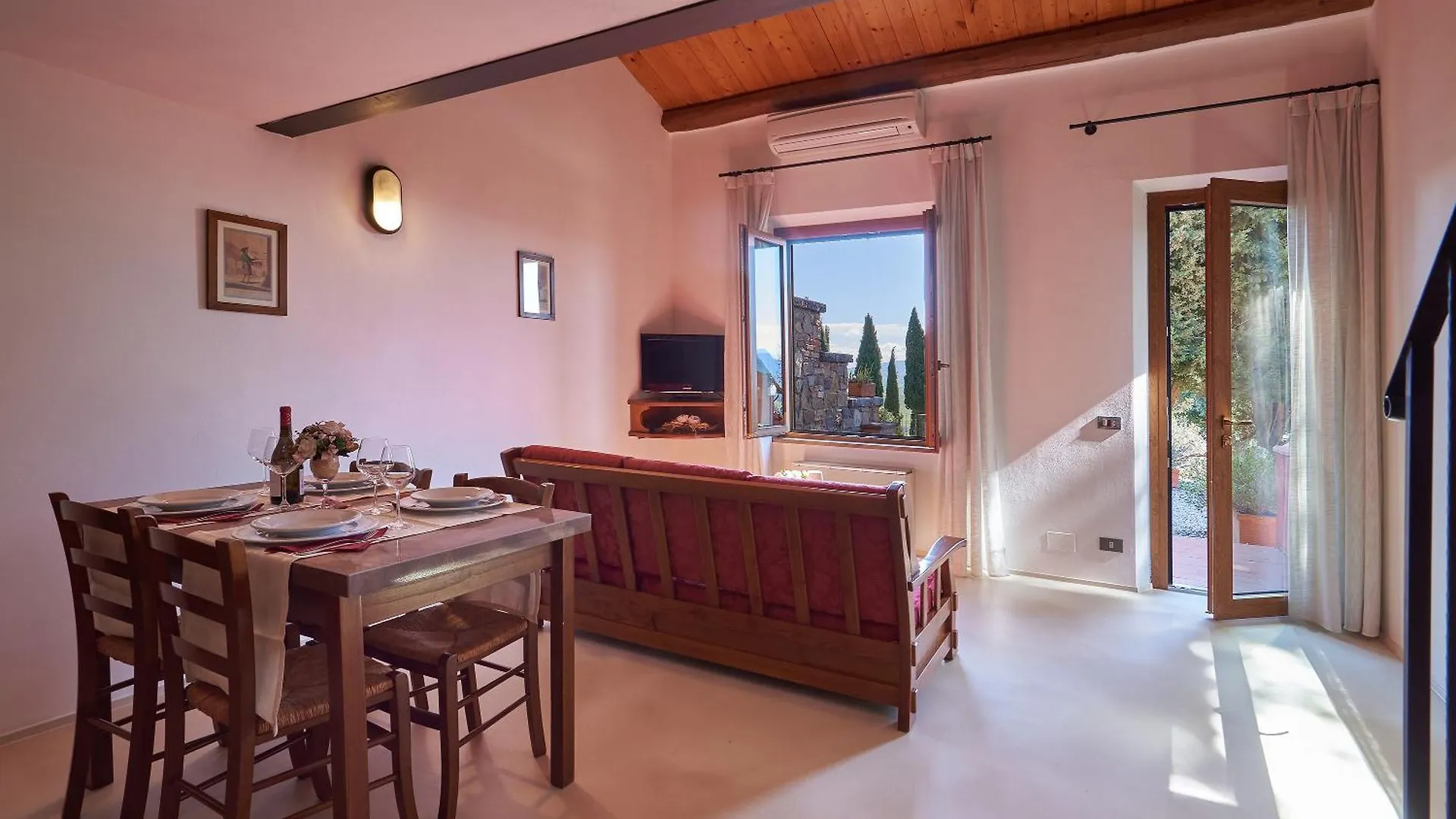 Casanova - Family Apartments Residence San Quirico dʼOrcia